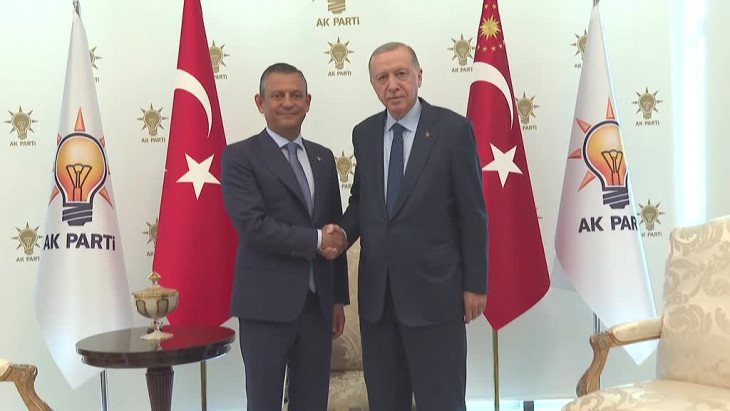 Cumhurbaşkanı Erdoğan'ın CHP Genel Başkanı Özel'i kabulü sona erdi