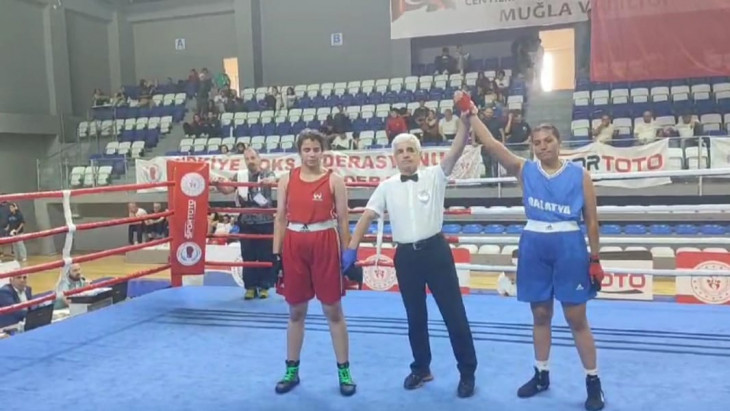 Malatya Türkiye Boks Şampiyonu Çıkartı 