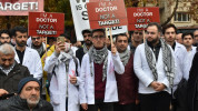 Sağlık çalışanları İsrail'in Gazze'deki saldırılarını protesto etti