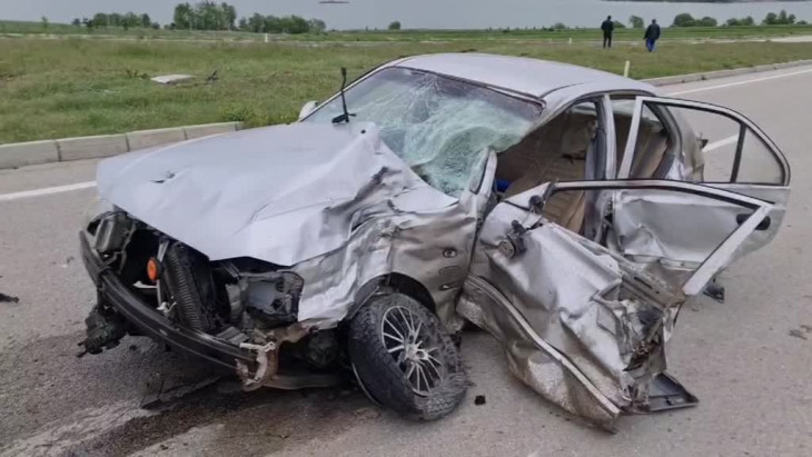 Tır İle Otomobilin Çarpıştığı Kazada 4 Kişi Yaralandı