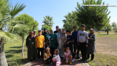 Malatya'da konteynerde kalan otizmli çocuklar için Mersin'e gezi düzenlendi